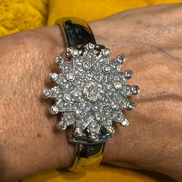 ☀️ Hidden Watch Cuff and Sparkling Earrings - Picture 3 of 8